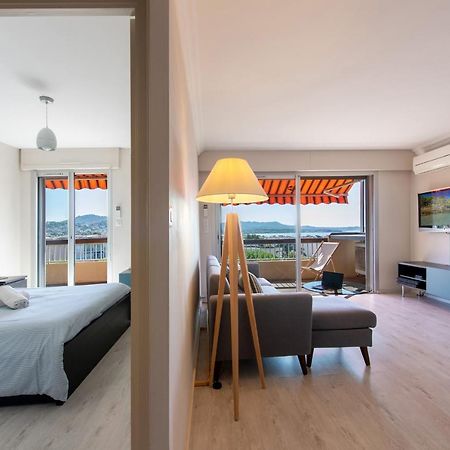 Le Cadet - Vue Panoramique Ville Et Baie De Sanary Sur Mer, Parking & Terrasse - 2 A 4 Pers Exterior photo